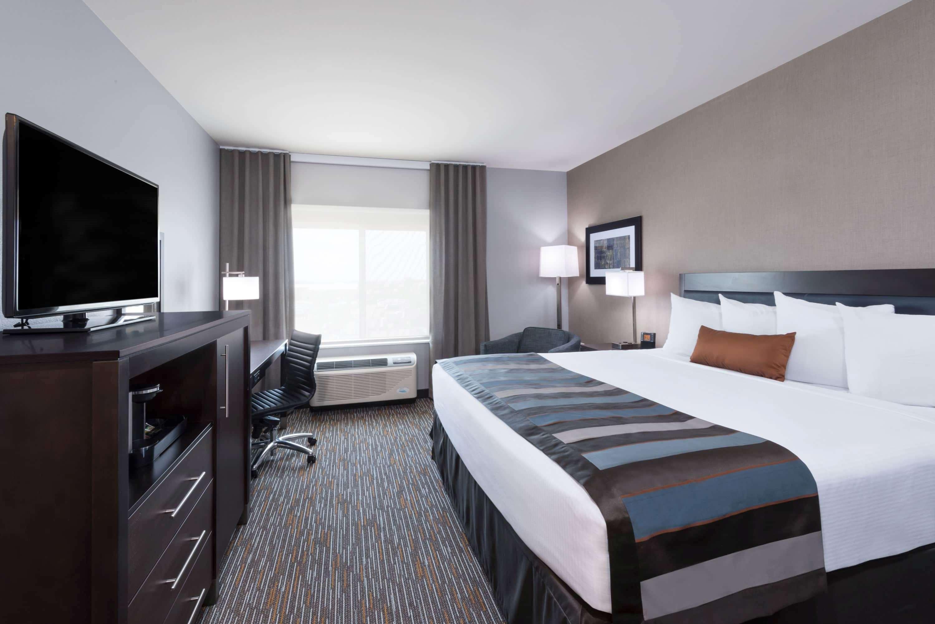Wingate By Wyndham Sidney Hotel Ngoại thất bức ảnh