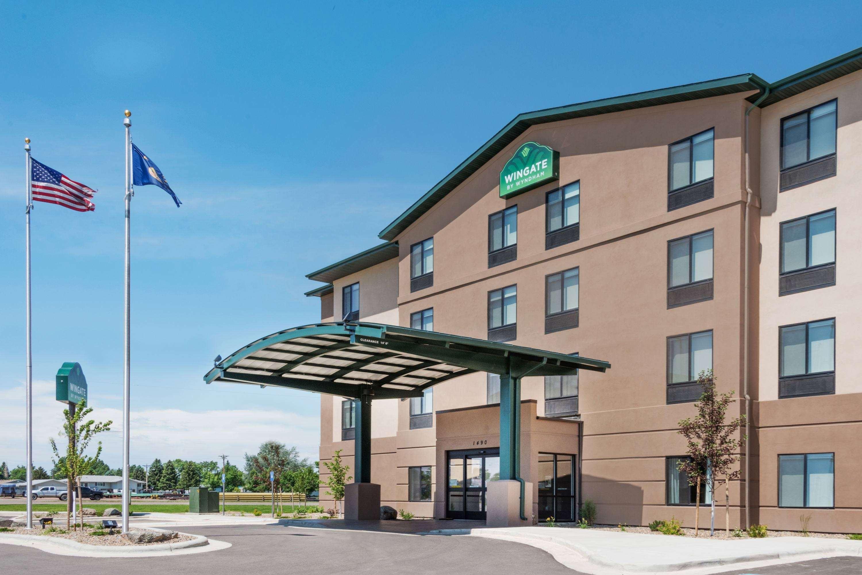 Wingate By Wyndham Sidney Hotel Ngoại thất bức ảnh