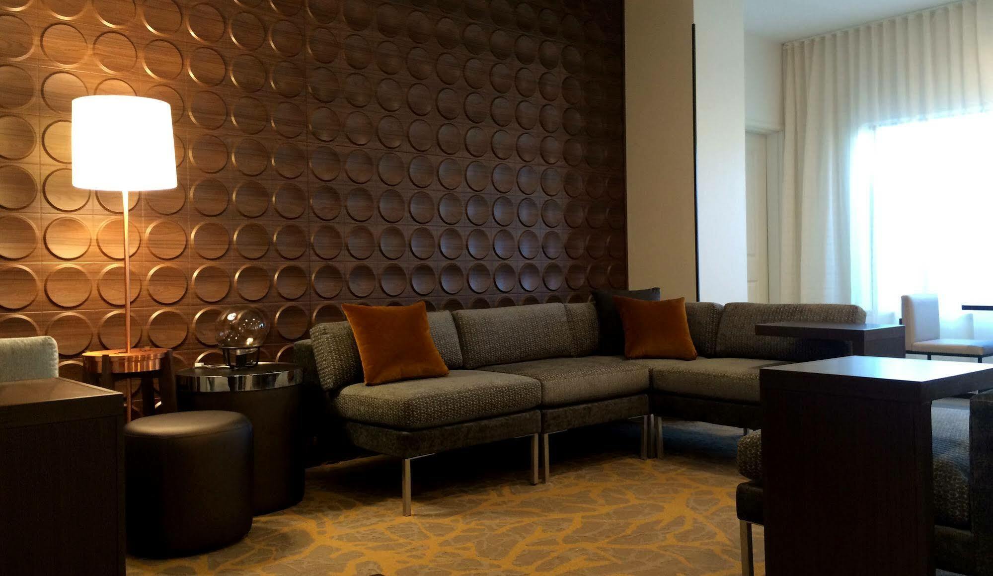 Wingate By Wyndham Sidney Hotel Ngoại thất bức ảnh